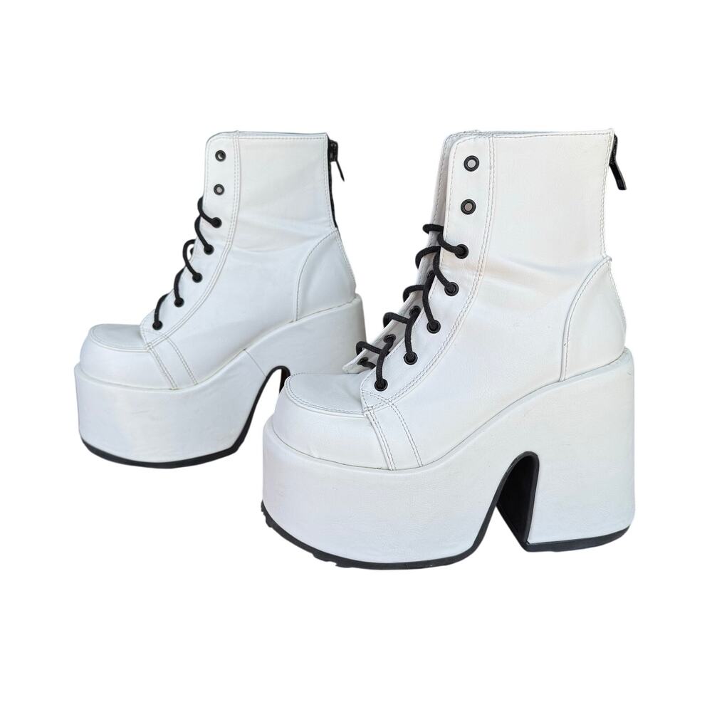 Demonia CAMEL-203 women's ankle boots Wmn Sz 8. White Vegan punk grunge emo
